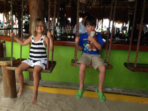family-friendly-restaurant-in-akumal
