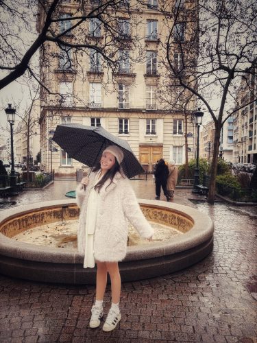 emily-in-paris-house